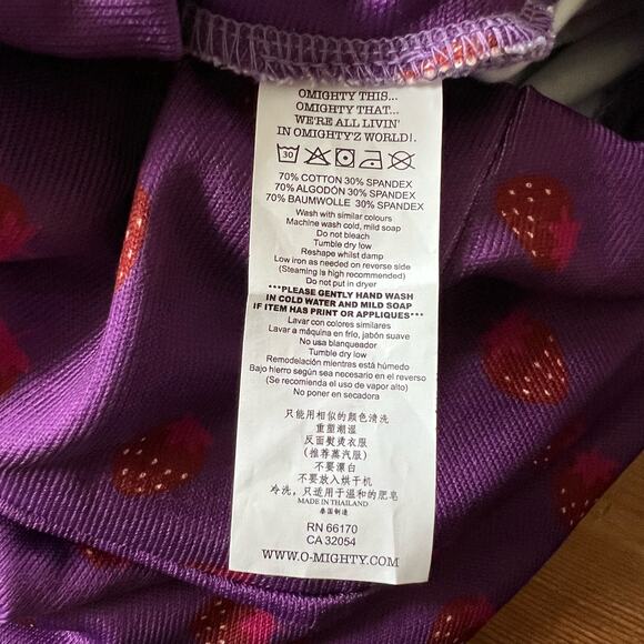 omighty Strawberry Print Pants Size Medium - Picture 9 of 13